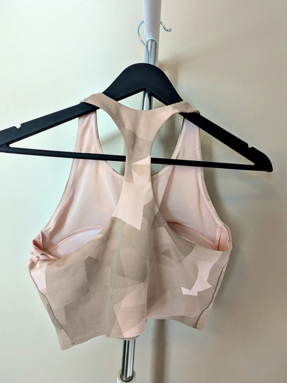 Uniqlo Geometric Racerback Tank In Light Pink - Picture 2 of 2
